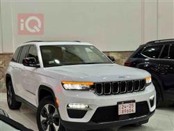 جیپ گراند شیرۆکی